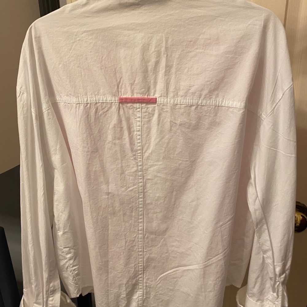 Button down - Picture 2 of 3